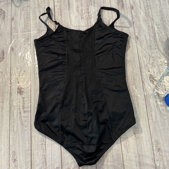 Inspirations by Maidenform Be Chic - Bottom Clasp Black Lingerie - XL - Picture 2 of 7